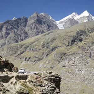 Rothang pass into Chenab valley on Manali-Leh highway
