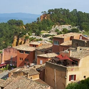 Roussillon village, Luberon, Vaucluse, Provence, France, Europe