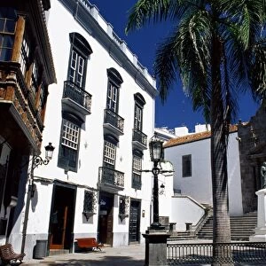 San Salvador church and typical old buildings, Santa Cruz de la Palma, La Palma