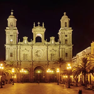 Santa Ana Cathedral at night, Plaza de Santa Ana, Las Palmas de Gran Canaria