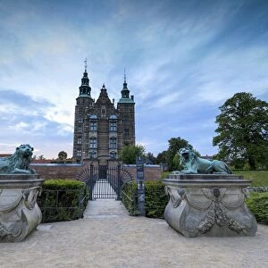 Sculptures of lions in front of Rosenborg Castle, Kongens Have, Copenhagen, Denmark