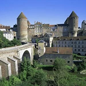 Semur, Bourgogne (Burgundy), France, Europe