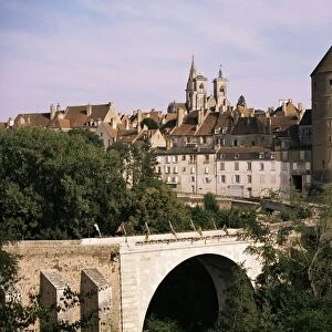 Semur-en-Auxois, Burgundy, France, Europe