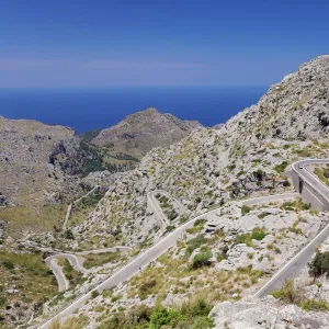 Serpentine road to the bay Cala de Sa Calobra, Majorca (Mallorca), Balearic Islands (Islas Baleares), Spain, Mediterranean, Europe