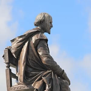 Shakespeare statue, Gower memorial, Stratford-upon-Avon, Warwickshire, England, United Kingdom, Europe