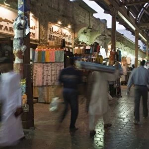 Shoppers in Bur Dubai souk, Dubai, United Arab Emirates, Middle East