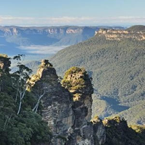 The Three Sisters and Jamison Valley, Blue Mountains, Blue Mountains National Park