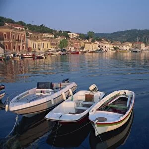 Small boats in the harbour at Gaios on Paxos