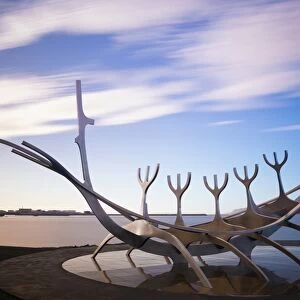 Solfar (Sun Voyager), iconic stainless-steel modern sculpture representing a Viking longboat by Jon Gunnar Arnason, Reykjavik, Iceland, Polar Regions