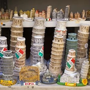 Souvenirs of the Leaning Tower of Pisa (Torre Pendente) and of Roma, Pisa, Tuscany