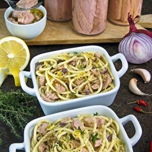 Spaghetti with tunafish, Sardinian cooking, Sardinia, Italy, Europe