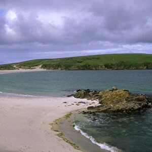 St. Ninian Isle sand tombolo, connecting St