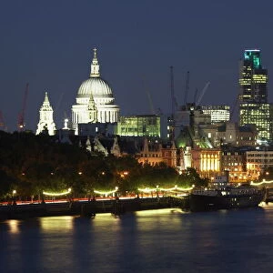 St. Pauls Cathedral and the City of London viewed from Waterloo Bridge