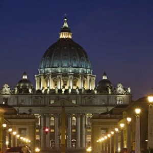 St. Peters Basilica illuminated at dusk, Vatican City, Rome, Lazio, Italy, Europe
