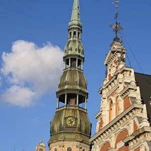 St. Peters Church and the Brotherhood of Blackheads House, Old Town, UNESCO World Heritage Site, Riga, Latvia, Europe