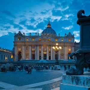 St. Peters and Piazza San Pietro at dusk, Vatican City, UNESCO World Heritage Site