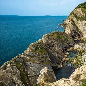 Stair Hole at Lulworth Cove on Dorsets Jurassic Coast, UNESCO World Heritage Site