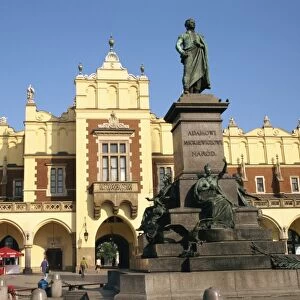 Statue of Adam Mickiewicz in front of the Cloth Hall