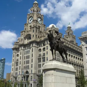 Statue of Edward VII in from of the Liver Building, one of the Three Graces