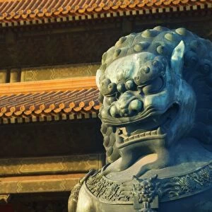 Statue, Forbidden City (Palace Museum), Beijing, China, Asia