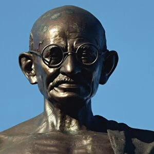 Statue of Mahatma Gandhi, Mumbai, India, Asia