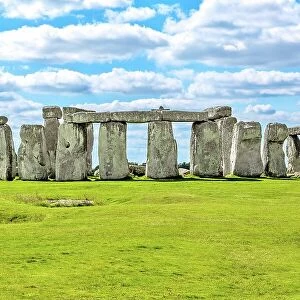 Stonehenge Prehistoric Monument, UNESCO World Heritage Site, near Amesbury, Wiltshire, England, United Kingdom, Europe