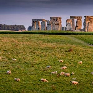 Stonehenge, UNESCO World Heritage Site, Salisbury Plain, Wiltshire, England, United Kingdom