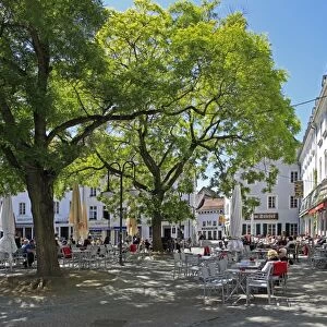 Street cafe on St. Johanner Markt Square in the Old Town, Saarbrucken, Saarland, Germany