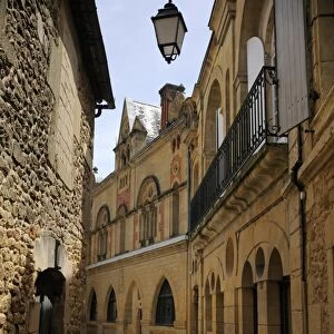 Street of medieval stone houses, Belves, Aquitaine, Dordogne, France, Europe