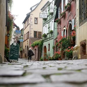 Street scene, Riquewihr, Alsace, France, Europe