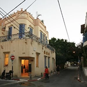 Street scene at the trendy Neve Tzedek neighbourhood, Tel Aviv, Israel, Middle East