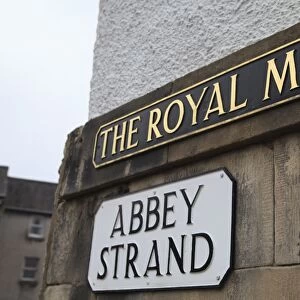 Street signs, Royal Mile, Old Town, Edinburgh, Lothian, Scotland, United Kingdom, Europe