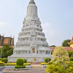 Stupa of King Norodom at The Silver Pagoda, (Temple of the Emerald Buddha), The Royal Palace, Phnom Penh, Cambodia, Indochina, Southeast Asia, Asia