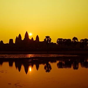 Sunrise at Angkor Wat, UNESCO World Heritage Site, Siem Reap, Cambodia, Indochina