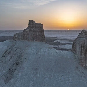 Sunrise over Bozzhira Canyon, Ustyurt plateau, Mangystau, Kazakhstan, Central Asia, Asia