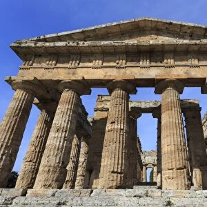Temple of Neptune, 450 BC, largest and best preserved Greek temple at Paestum, UNESCO