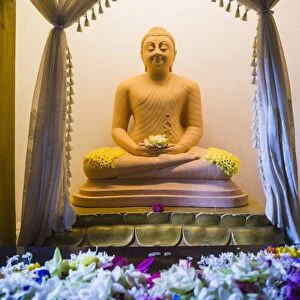 Temple of the Sacred Tooth Relic (Sri Dalada Maligawa), Buddha statue in a lotus position, Kandy, Sri Lanka, Asia