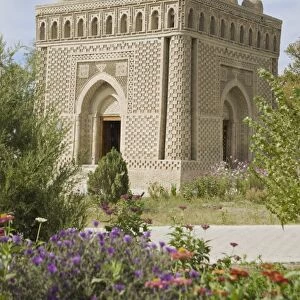 Tenth century Ismail Samani Mausoleum, Samani Park, Bukara, Uzbekistan