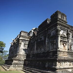 Thuparama (image house), Quadrangle, Polonnaruwa, UNESCO World Heritage Site, North Central Province, Sri Lanka, Asia
