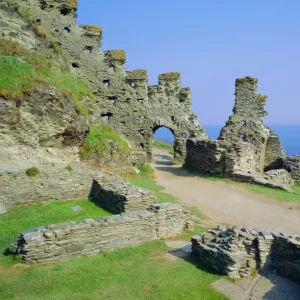 Tintagel Castle, associated with King Arthur in legend, Cornwall, England