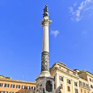 Tourists take a break beneath a column, Rome, Lazio, Italy, Europe