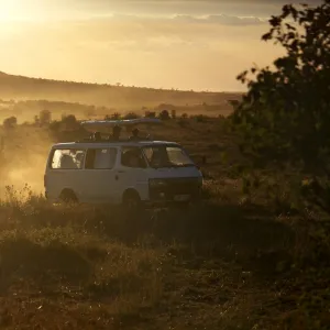 Tourists on safari in the Masai Mara National Reserve, Kenya, East Africa, Africa