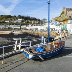 The town of Mont Orgueil and its castle, Jersey, Channel Islands, United Kingdom, Europe