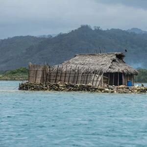 Traditional hut on a very little islet, Achutupu, San Blas Islands, Kuna Yala, Panama