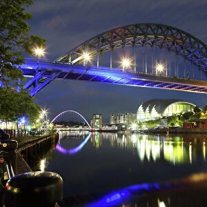 Tyne Bridge at dusk, Newcastle-upon-Tyne, Tyne and Wear, England, United Kingdom, Europe