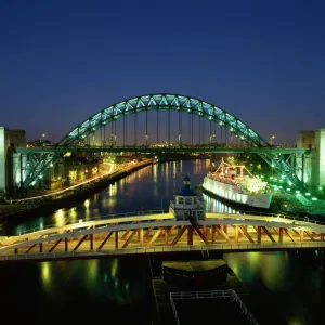 The Tyne Bridge illuminated at night, Tyne and Wear, England, United Kingdom, Europe