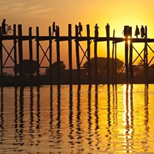 U Beins Bridge on Taungthaman Lake at sunset, Amarapura, Mandalay, Myanmar (Burma), Asia