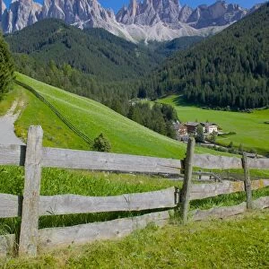Val di Funes, Bolzano Province, Trentino-Alto Adige / South Tyrol, Italian Dolomites, Italy, Europe