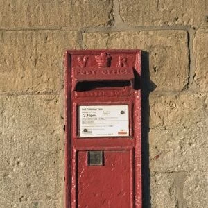 Victorian post box, Stanway village. The Cotswolds, Gloucestershire, England