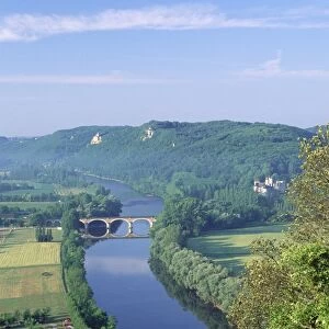 View from the castle to the Dordogne River, Beynac, Dordogne, Aquitaine, France, Europe